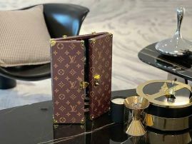 Picture of LV Wallets _SKUfw137789571fw